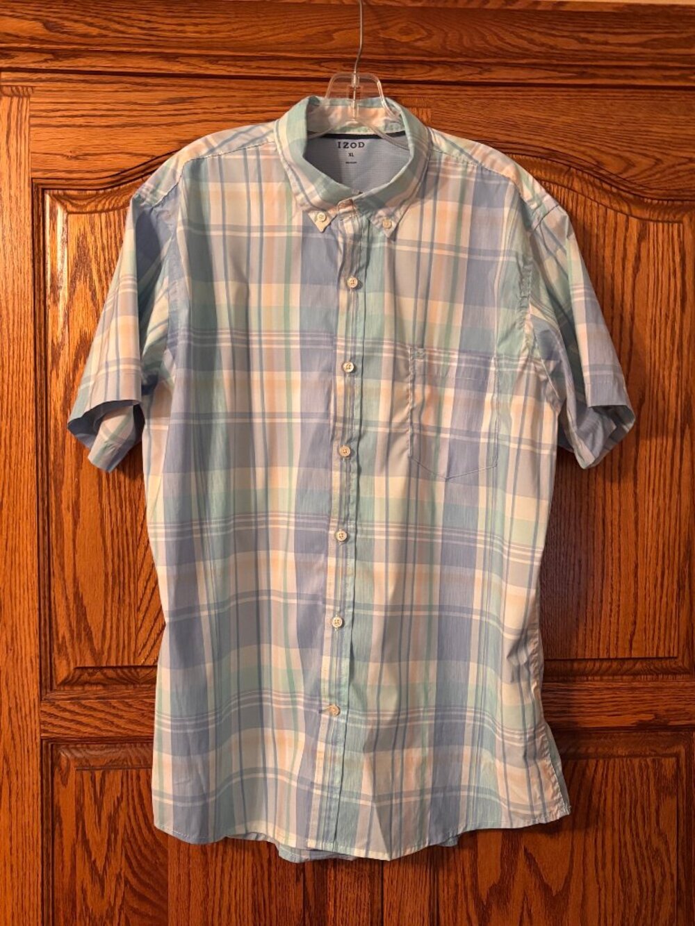 Izod Shirt Mens Size XL Blue Green Salmon Plaid Collared Short Sleeve Casual But